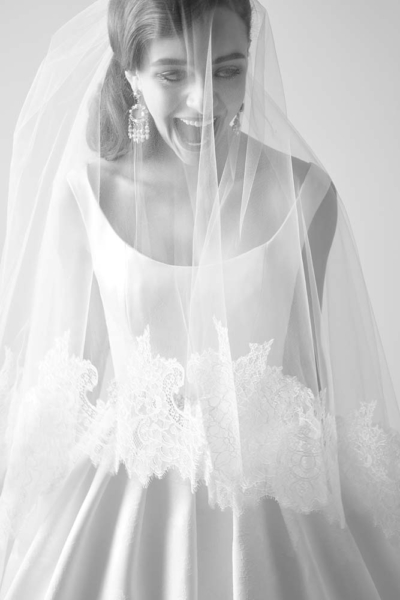Gelmor lace modern trousseau bridal veil