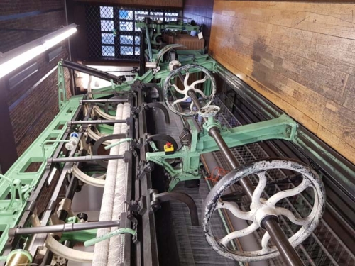 Leavers Looms - Andre Laude